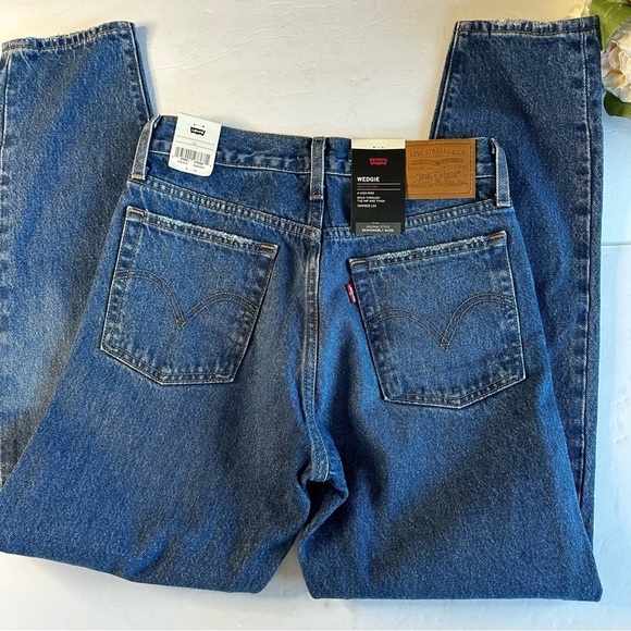 Levi’s Sz 25 “Big E” PREMIUM Wedgie Reproduction NWT - Picture 6 of 15